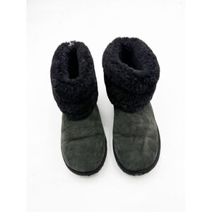 UGG Fluff Mini Quilted Black Sheepskin Boots 1103612K Kids 4 Women 5